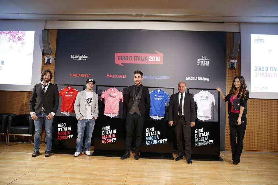 Alla presentazione delle maglie del Giro anche Vittorio Brumotti, Marco Melandri, Giacomo Nizzolo e Paolo Bettini. Foto Bettini